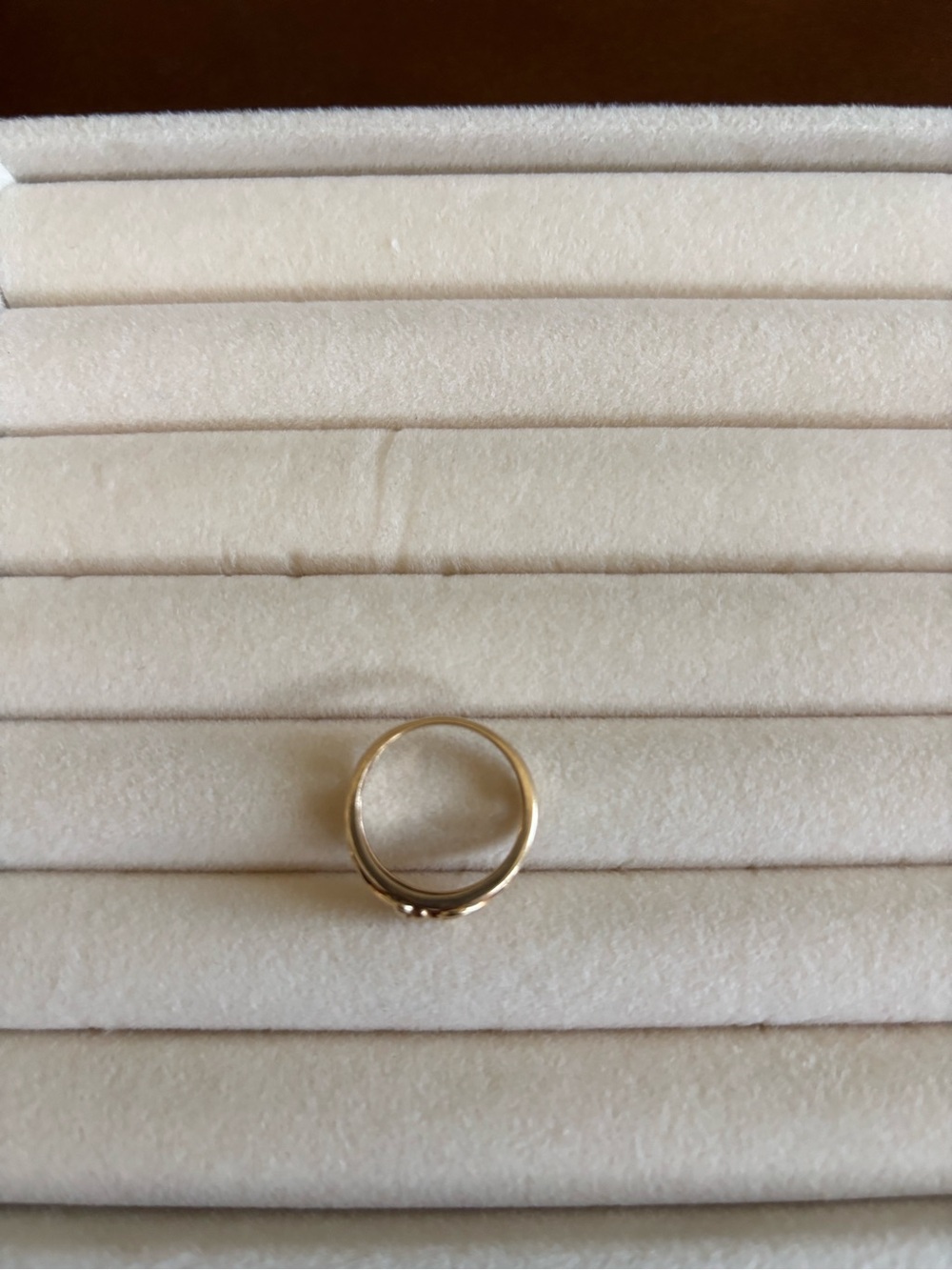 Gold Heart Vine Band Ring - Women Jewelry - Picture 2 of 3